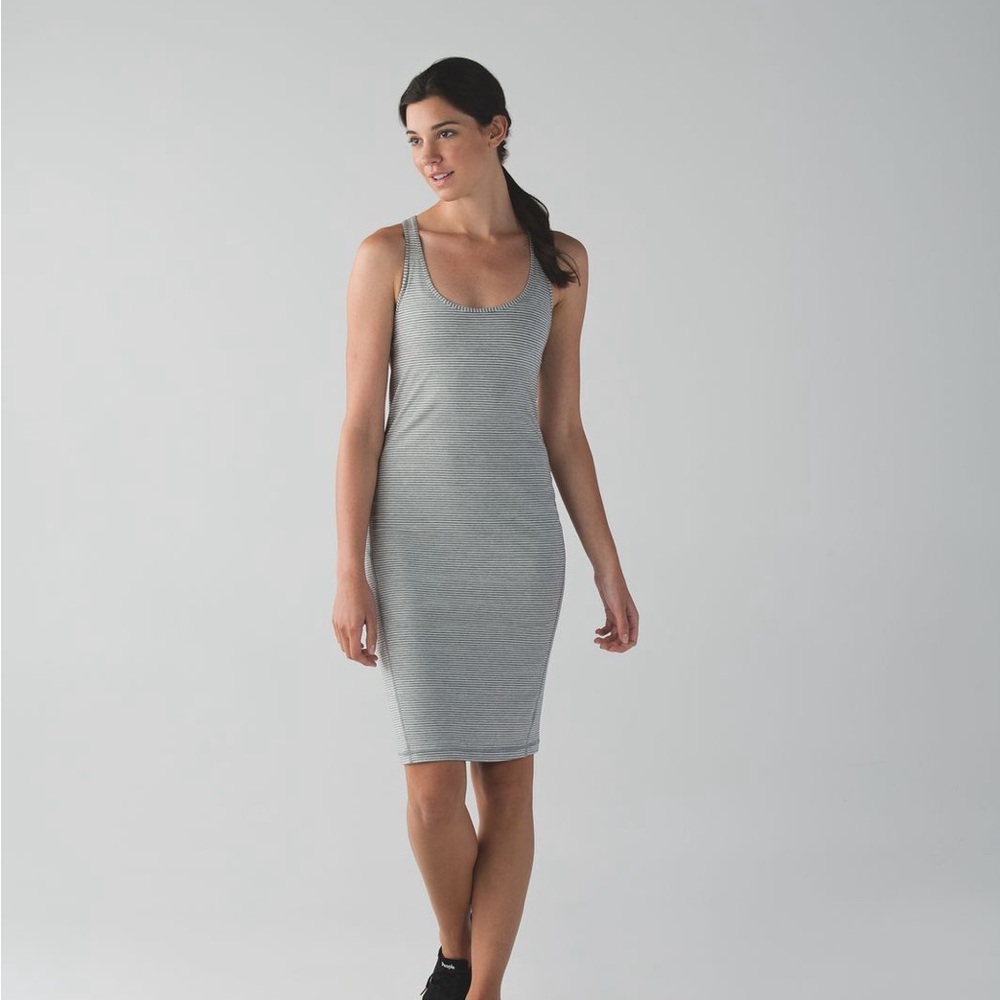 Lululemon Go For It Dress - Size 4